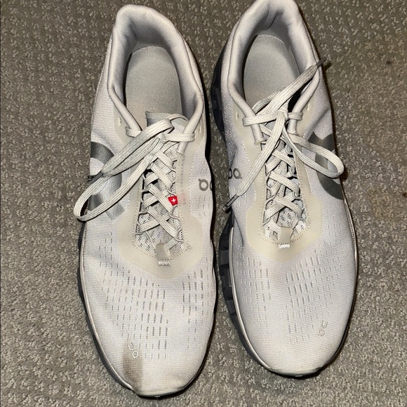 On Running Men's White Athletic Shoes - Picture 4 of 7